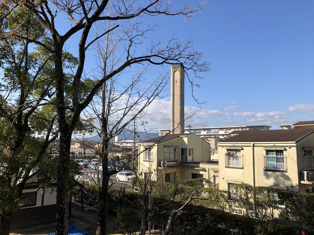神野公園近くの給水塔1