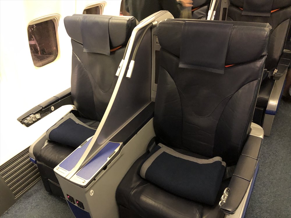 ANA458便プレミアムクラスの1K座席