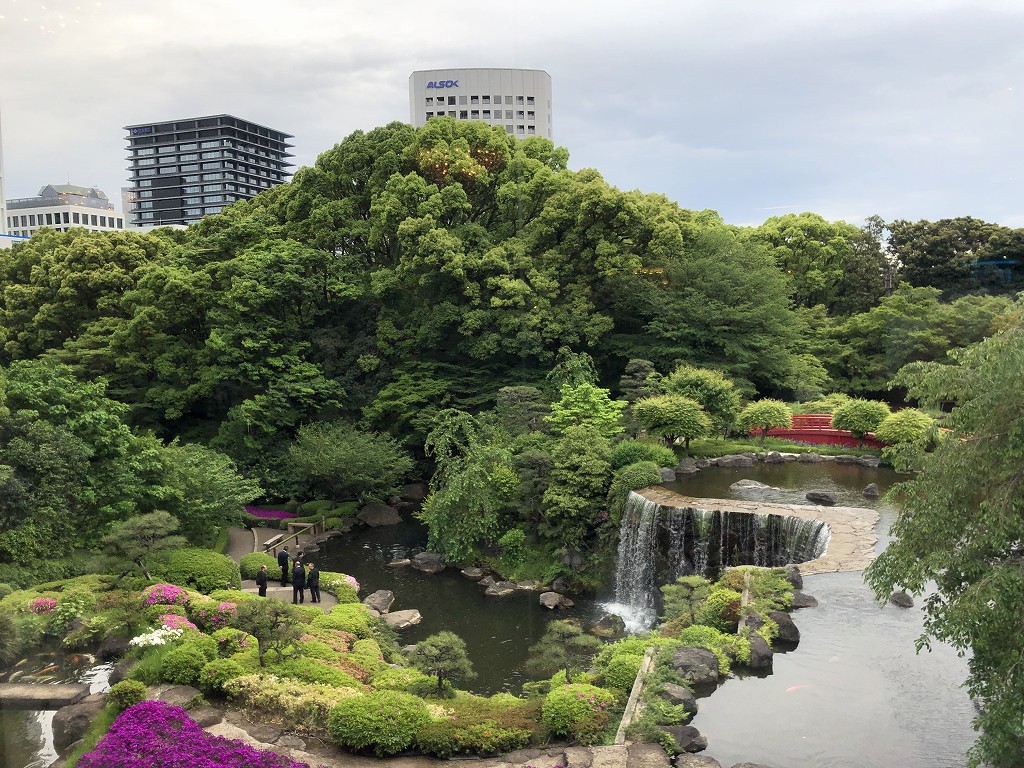 ホテルニューオータニ東京のガーデンラウンジからの眺め