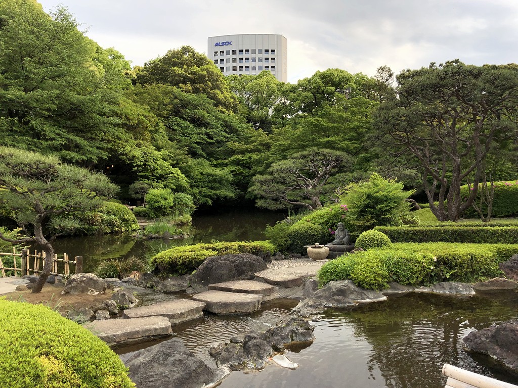 ホテルニューオータニの日本庭園1