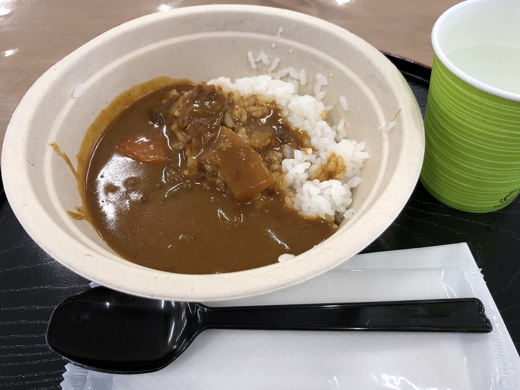 サンガスタジアムのフードコートのカレー