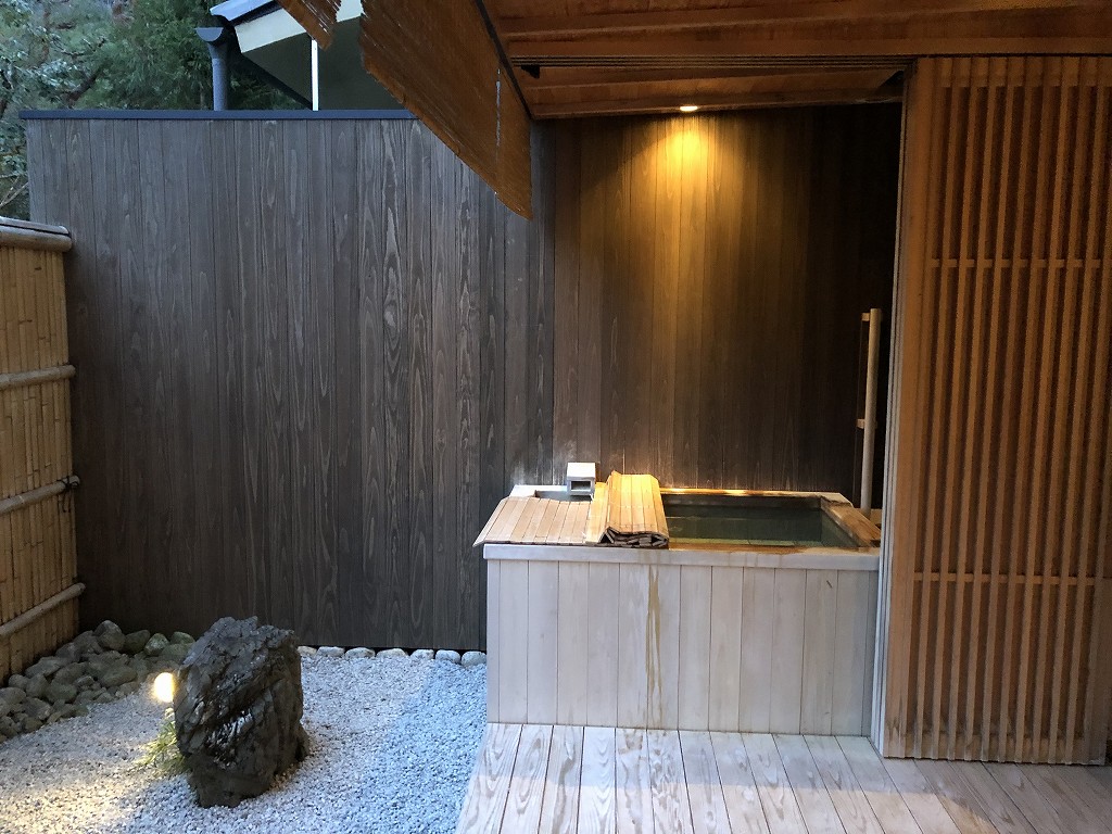 翠嵐ラグジュアリーコレクションホテルの柚葉の露天風呂2