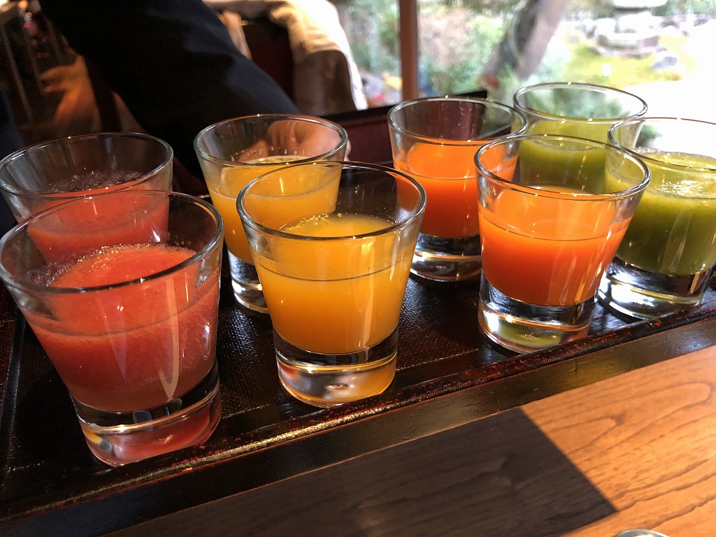 翠嵐ラグジュアリーコレクションホテル京都の朝食のジュース