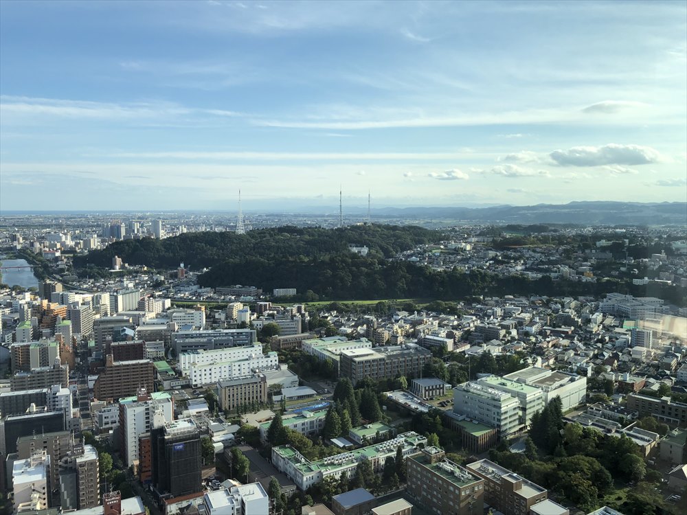 ウェスティンホテル仙台から青葉城方面の眺め
