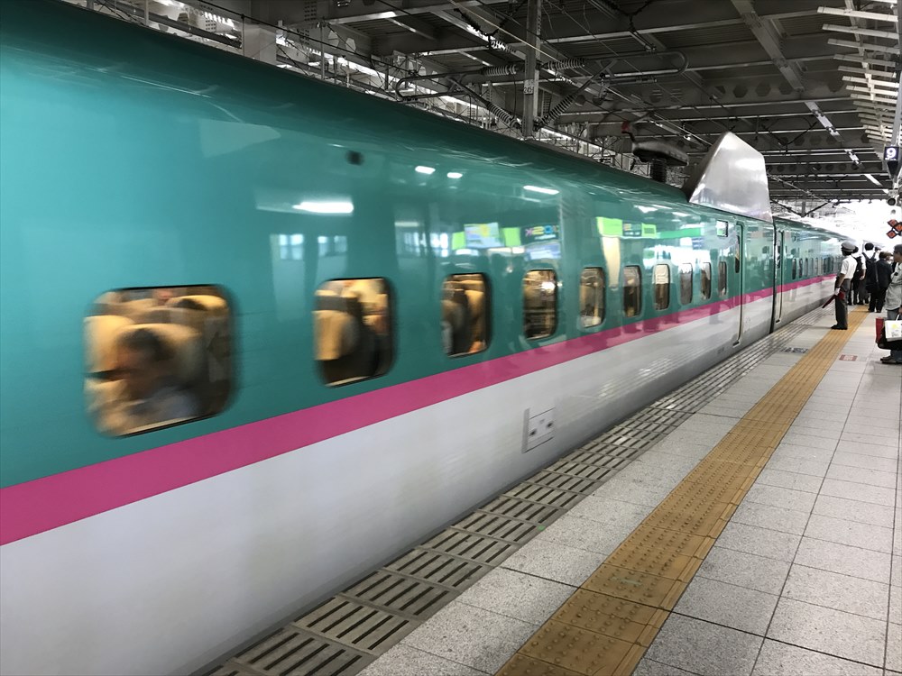 仙台駅のやまびこ52号