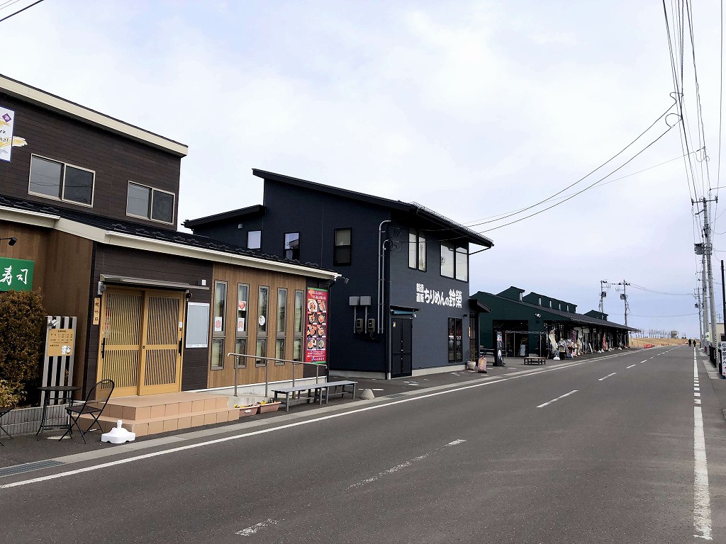かわまちてらす閖上前の外観1