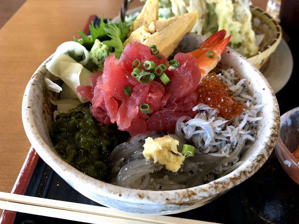 浜や食堂 かわまちてらす閖上店のしらす