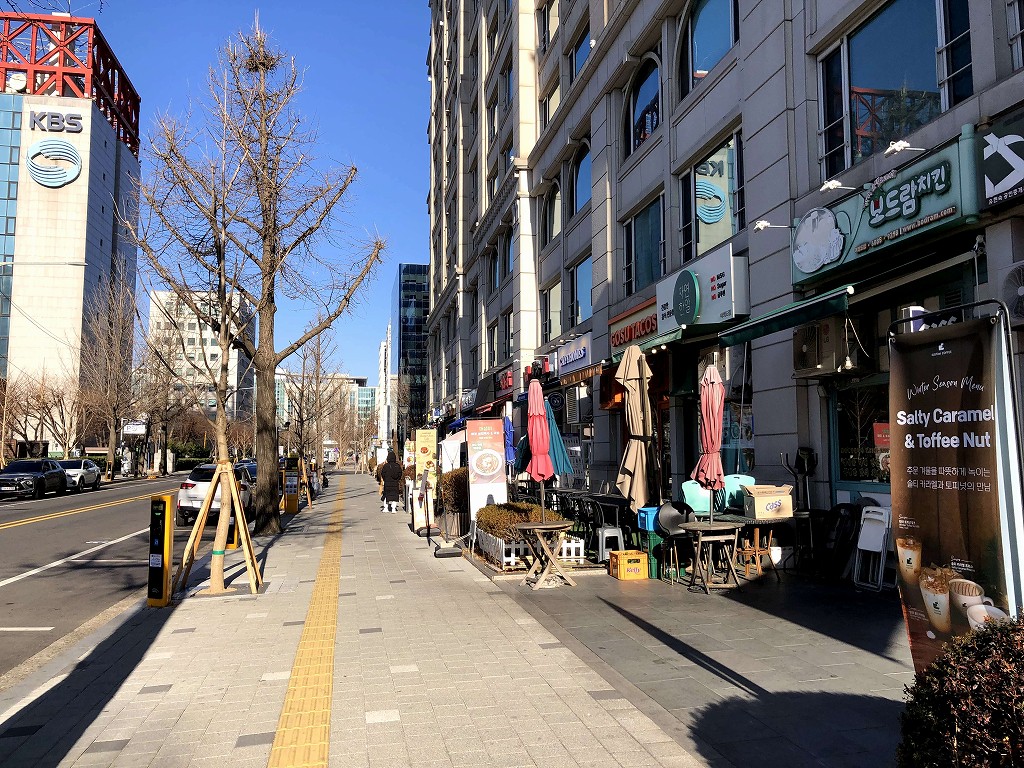 汝矣島公園から見た高層ビル群
