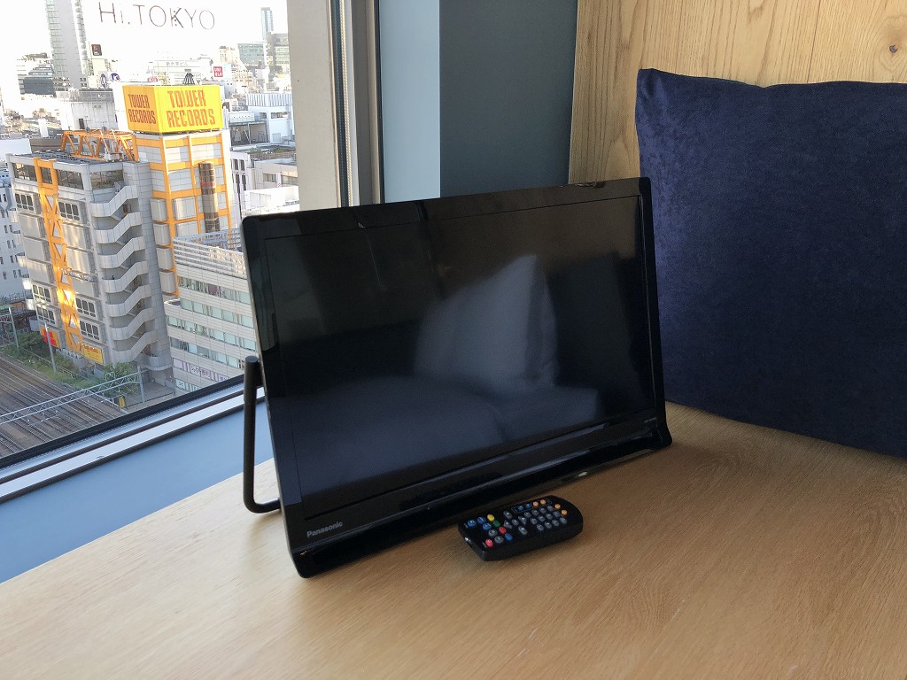 sequence MIYASHITA PARKのキングルームのミニテレビ