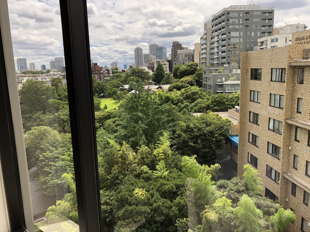 シェラトン都ホテル東京から八芳園