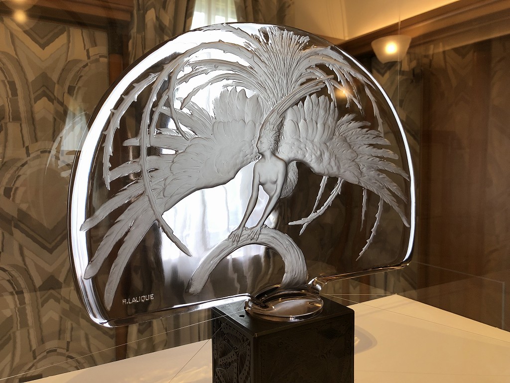 東京都庭園美術館のルネ・ラリックのテーブルセンターピース「火の鳥」