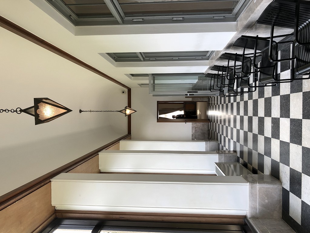東京都庭園美術館の旧朝香宮邸のベランダ2