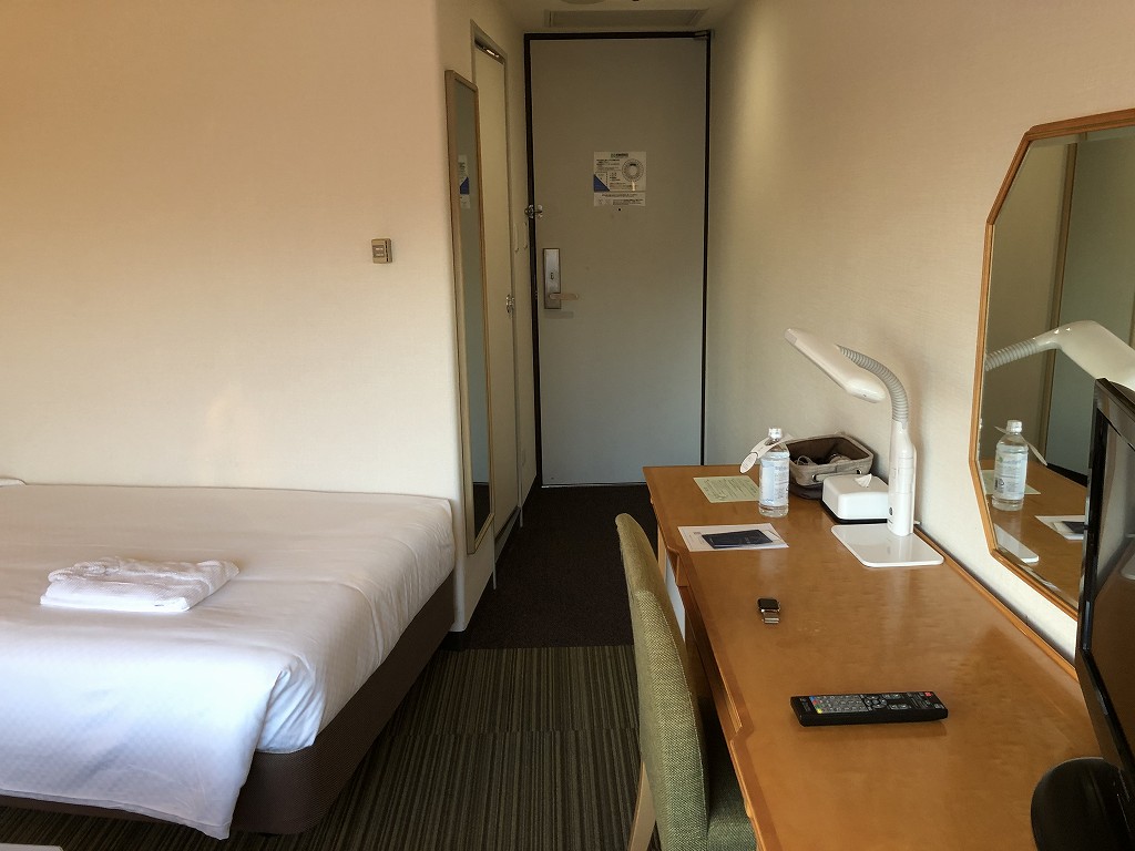新横浜プリンスホテルのシングルルームの内観2