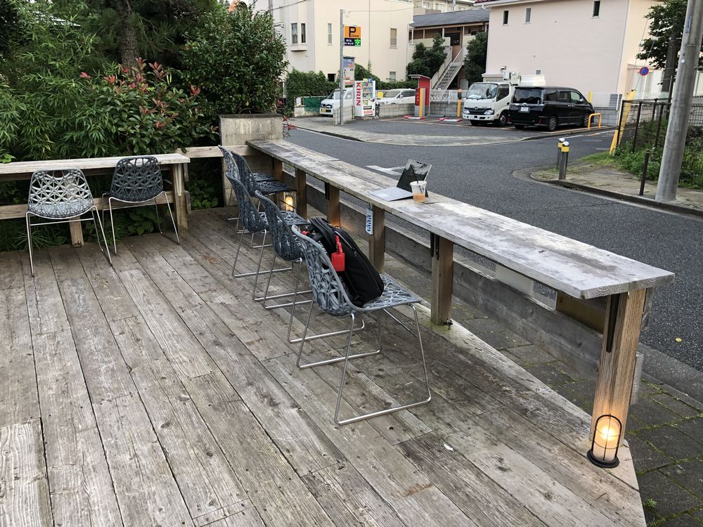 宍戸園カフェのウッドデッキのテラス席2