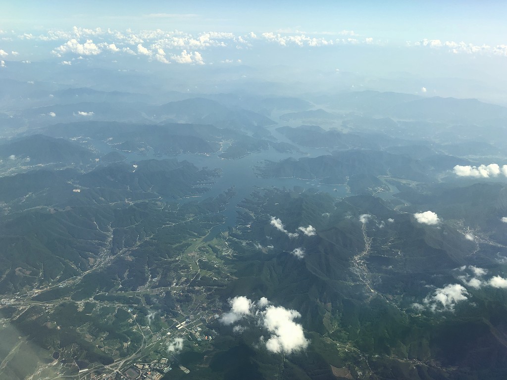 ANA861便から見た韓国の忠州湖