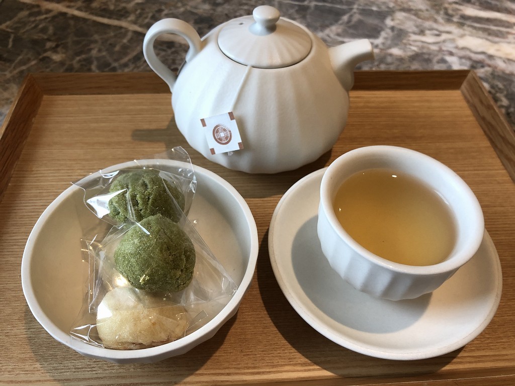 シグニエルソウルの緑茶サービス