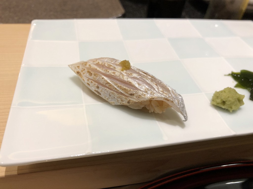 ソウルの「鮨 海信」のタチウオ