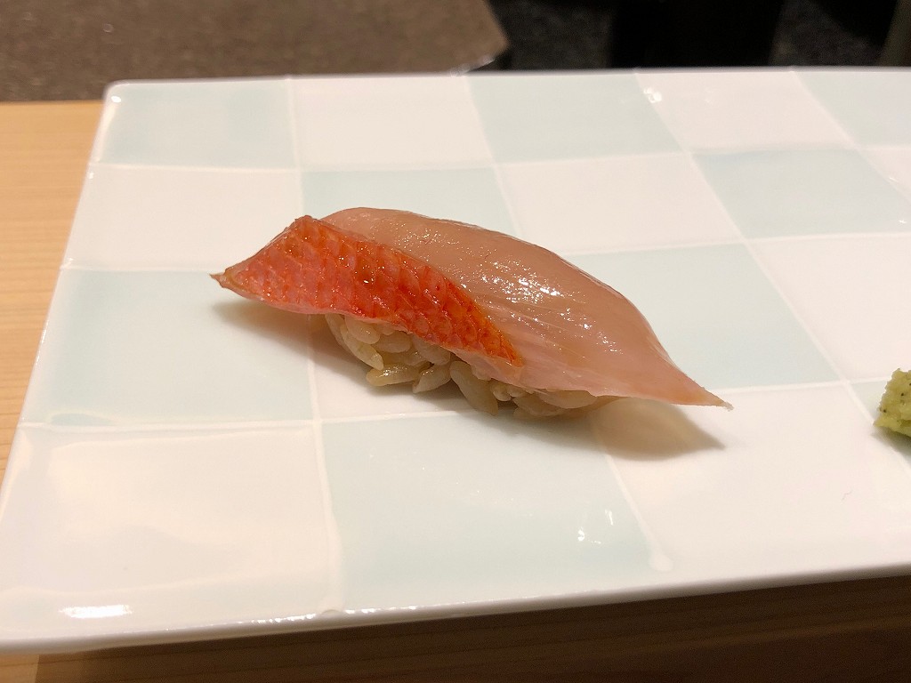 ソウルの「鮨 海信」のキンメダイ