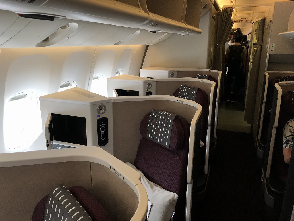 JAL29便ビジネスクラスのJAL SKY SUITE 3の設備1