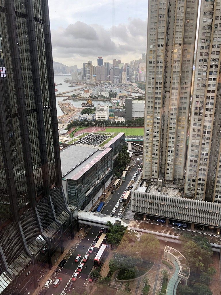 セントレジス香港のメトロポリタンスイートからの眺め（北側）