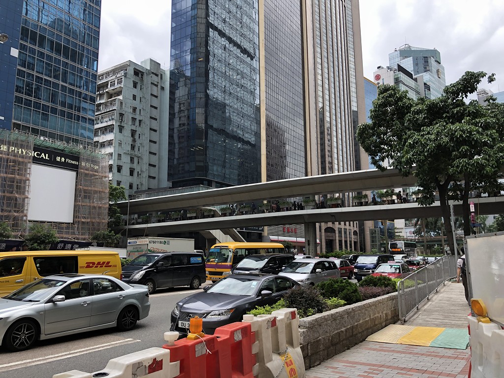 セントレジス香港から湾仔駅へ1