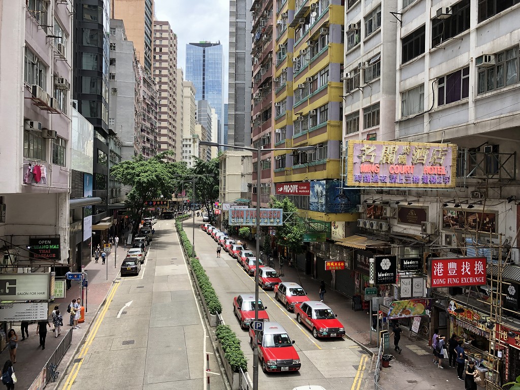 セントレジス香港から湾仔駅へ3