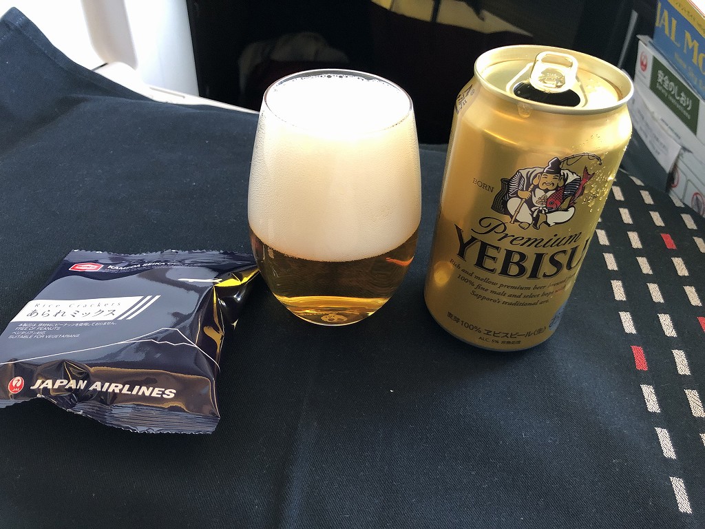 JAL26便ビジネスクラスのエビスビール
