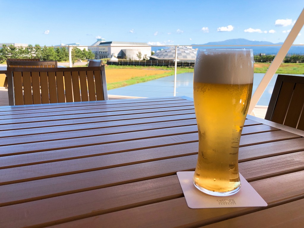 スイデンテラスの「MOON TERRASSE」で月山地ビール