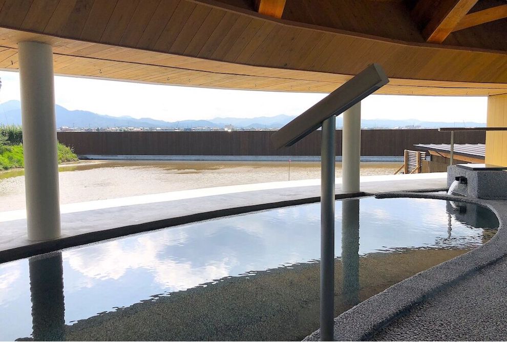 スイデンテラスの天色の湯の露天風呂