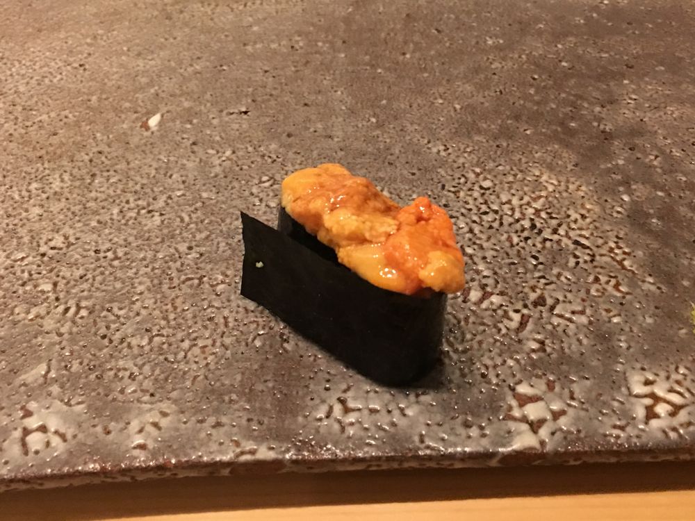 ウェスティン朝鮮ソウルの鮨朝のウニの握り