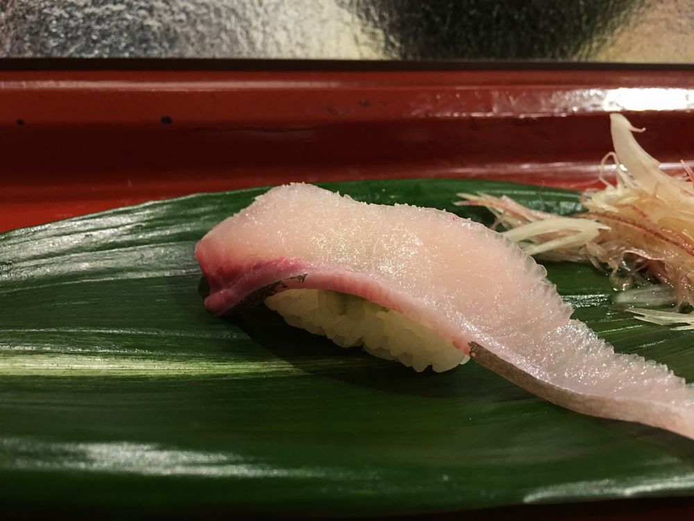 寿司 花一のカンパチ