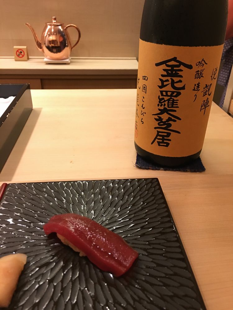 鮨舳のマグロ赤身