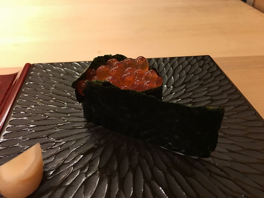 鮨舳のイクラ
