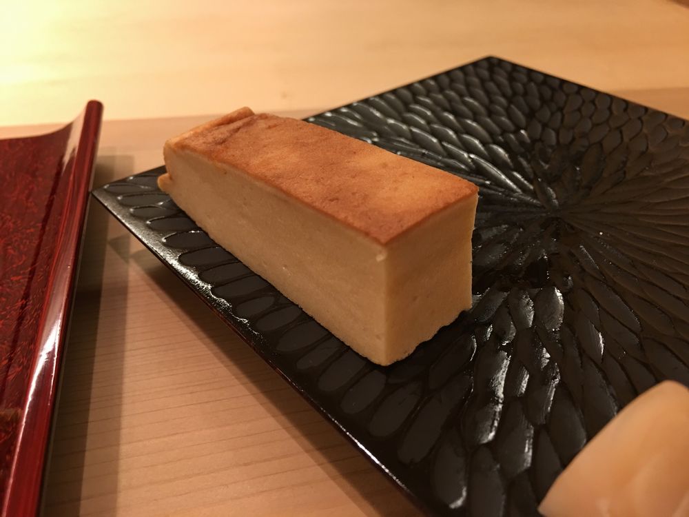 鮨舳の玉子