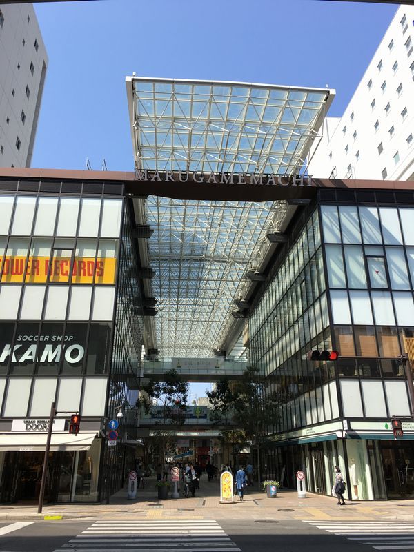 晴天の高松市内