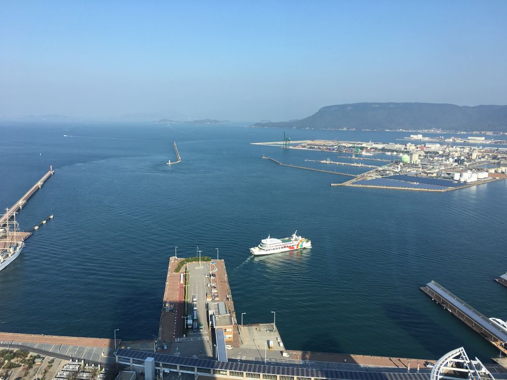 高松シンボルタワーからの瀬戸内海