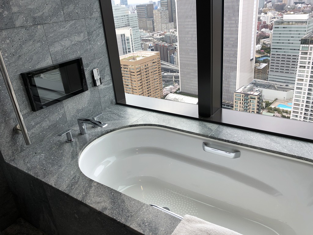 The Okura Tokyo プレステージタワーのプレステージルームのビューバス