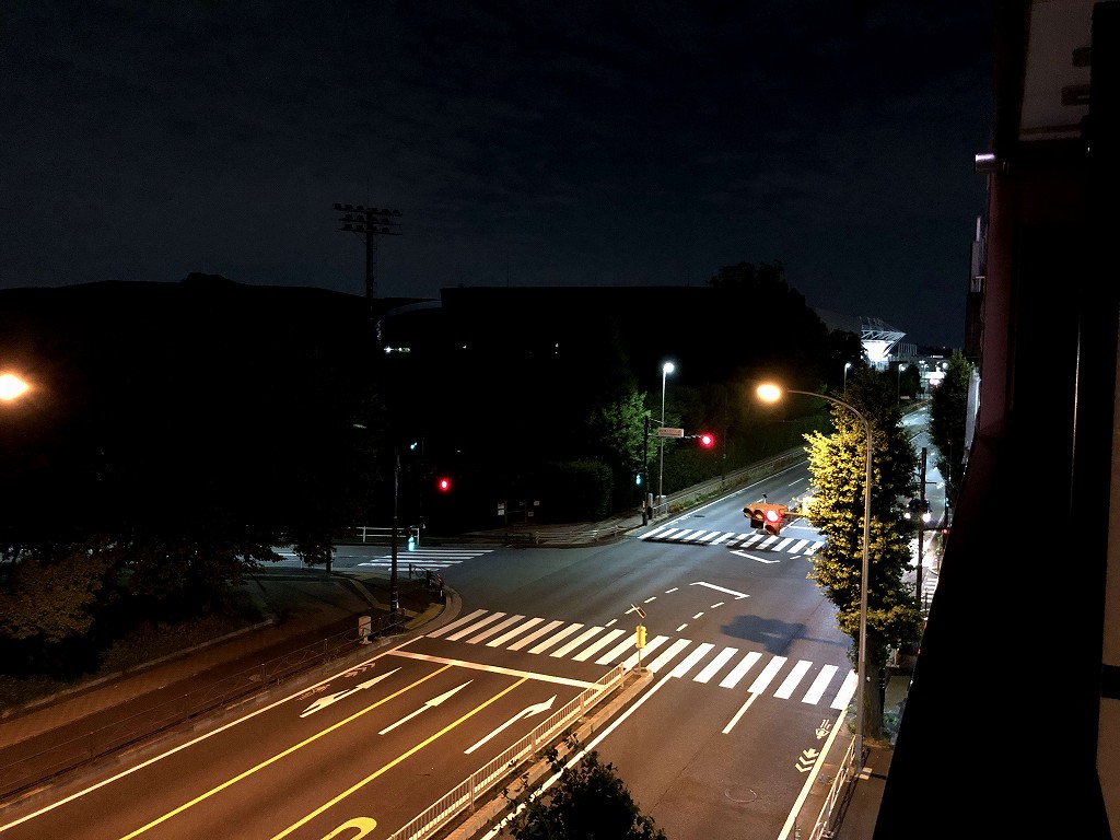 ホテル武蔵野の森から味スタ（夜）