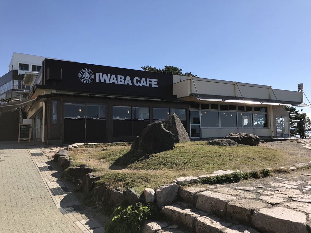 東尋坊のIWABA CAFE外観