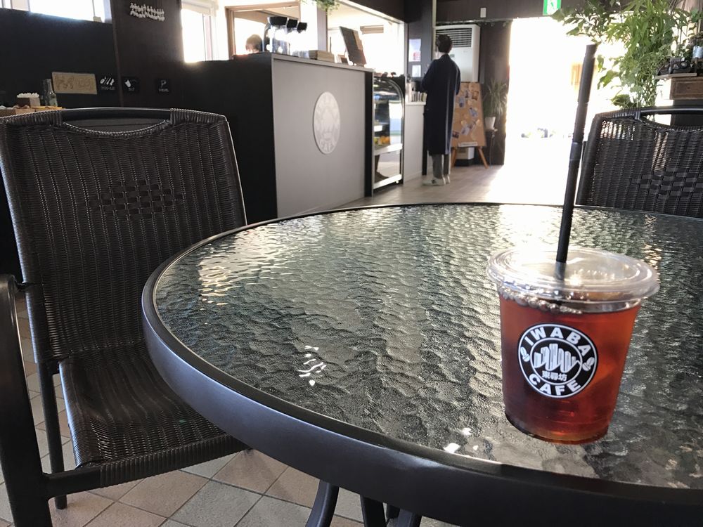 IWABA CAFEでアイスティー