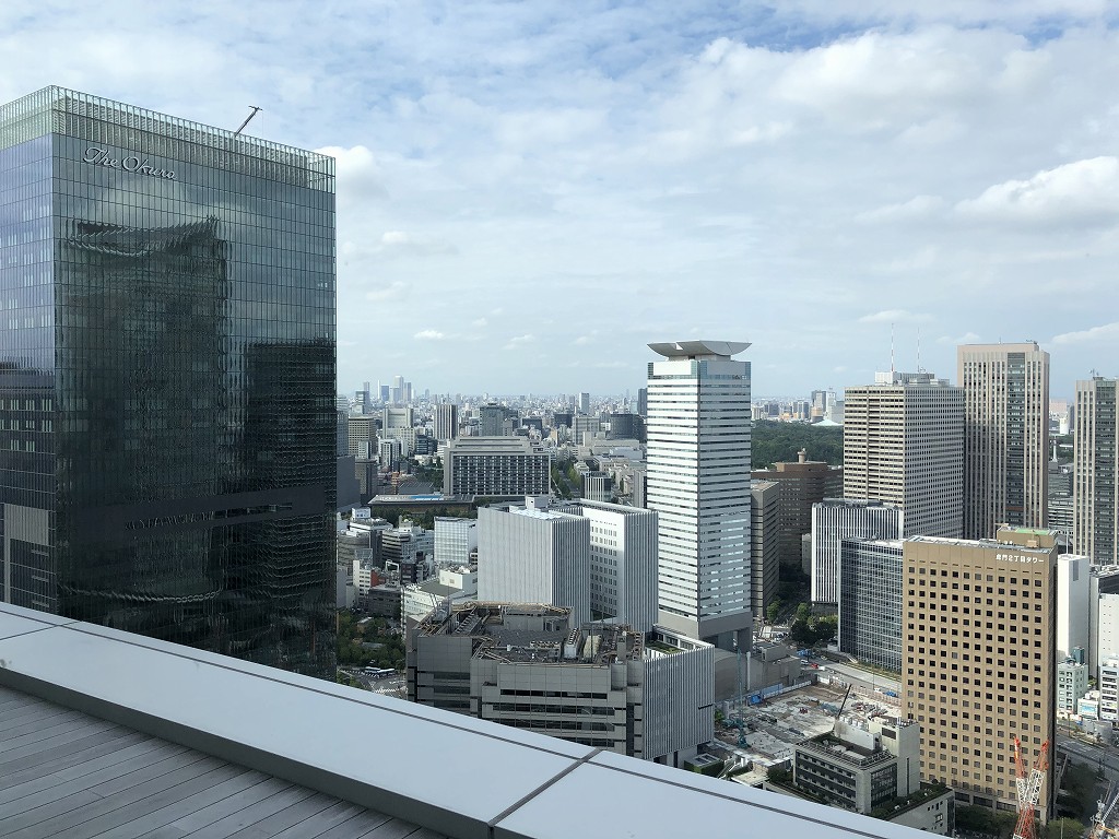 東京エディション虎ノ門のスタジオテラスからの眺め（昼間）2