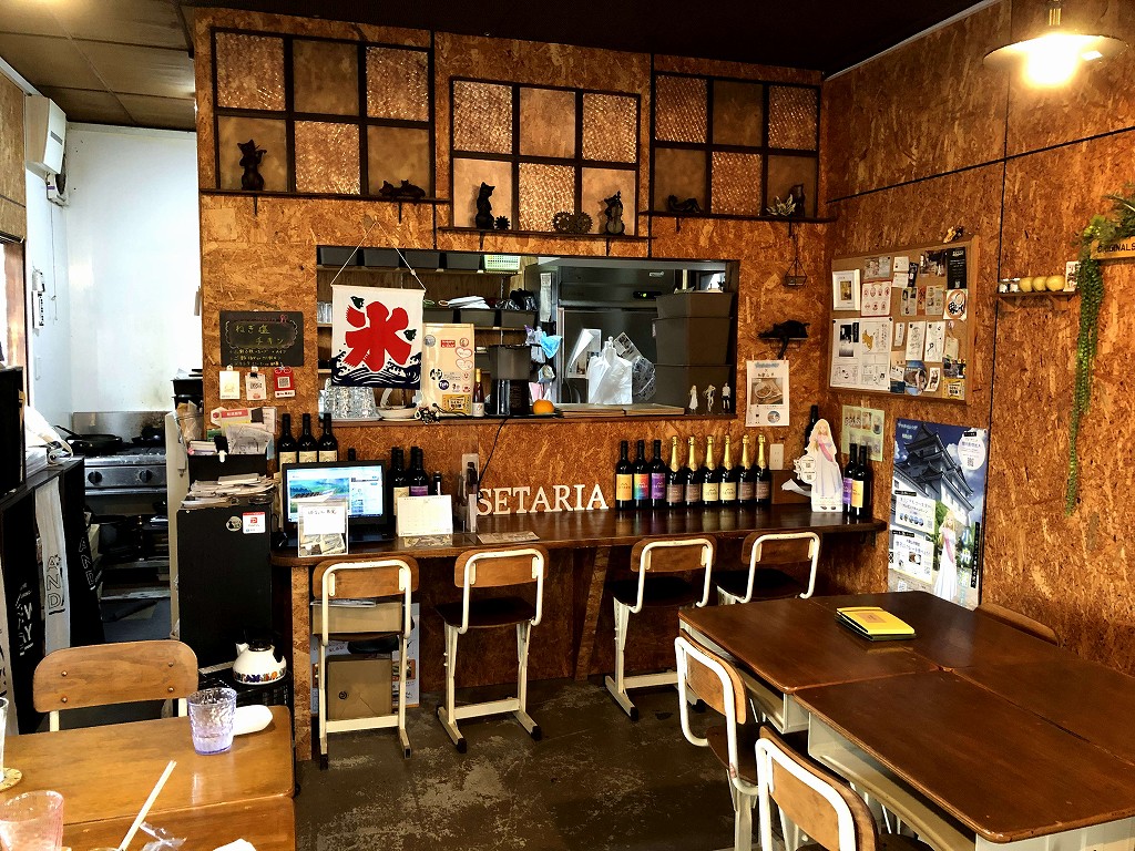 和歌山市榎原の「SETARIA」の内観