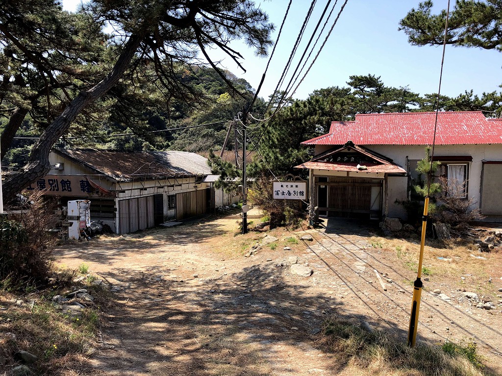 友ヶ島の民宿の廃墟1