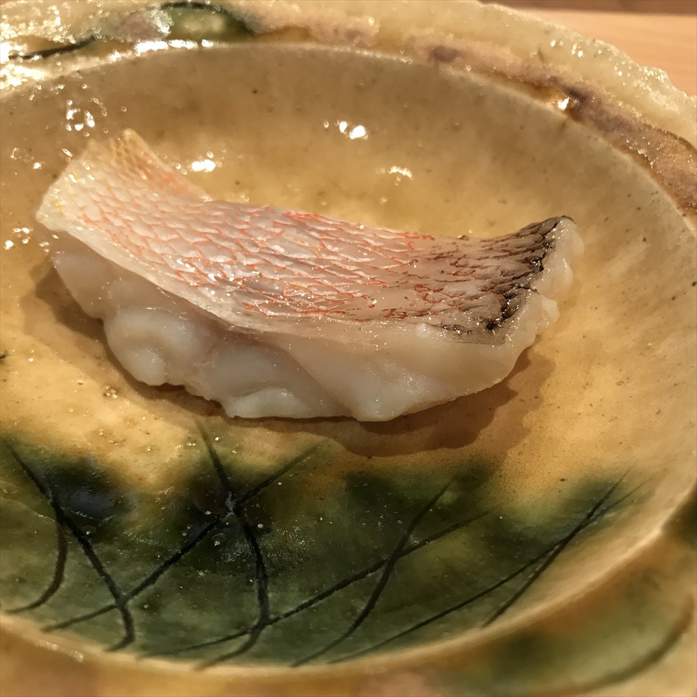 広島の吉鮨のアマダイの塩焼き