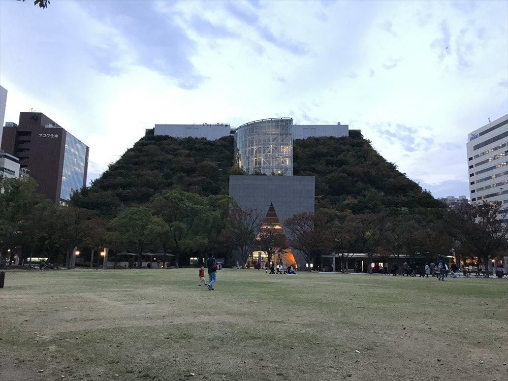 天神中央公園からアクロス