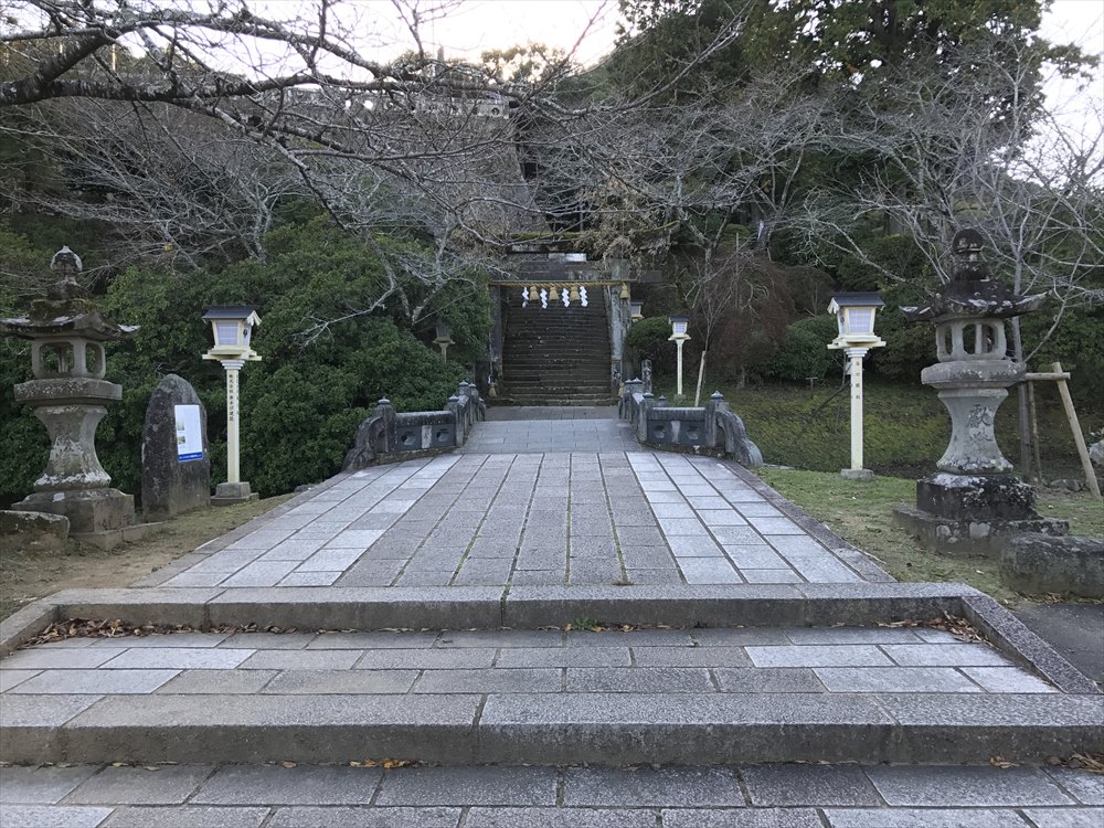武雄神社の正面入口