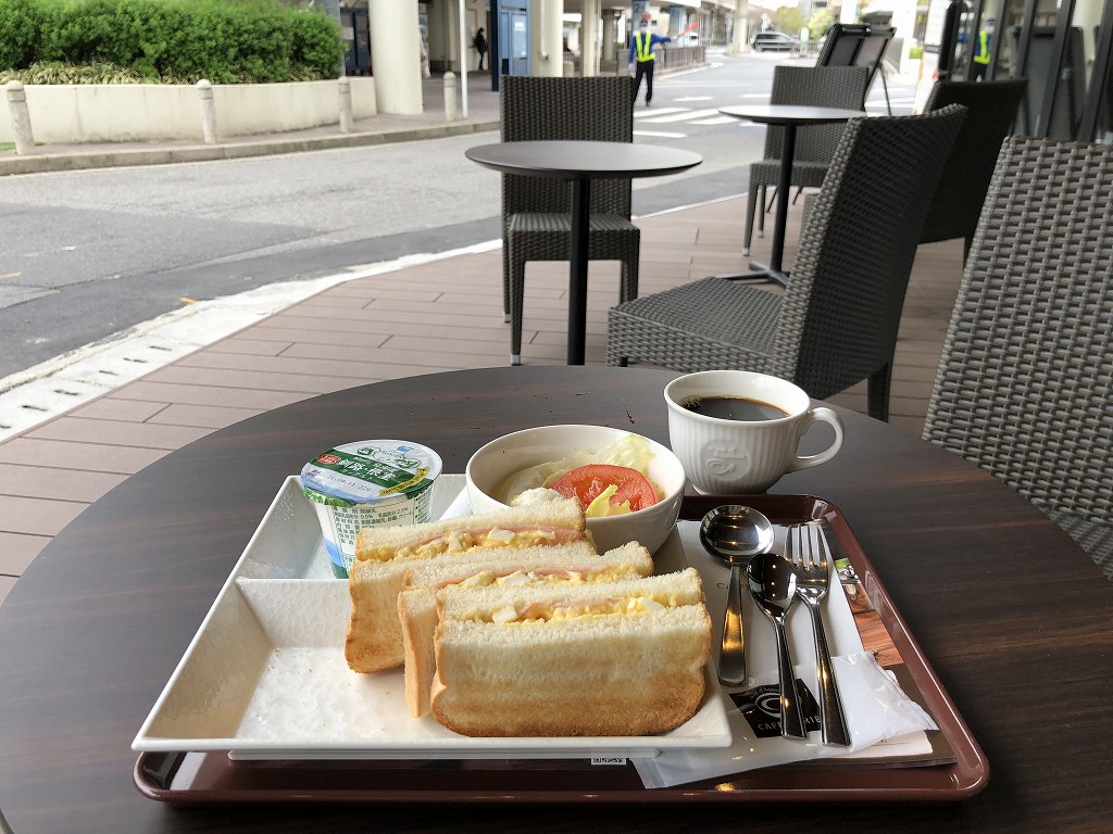 アットインホテル豊田市駅のカフェ・ド・クリエで朝食