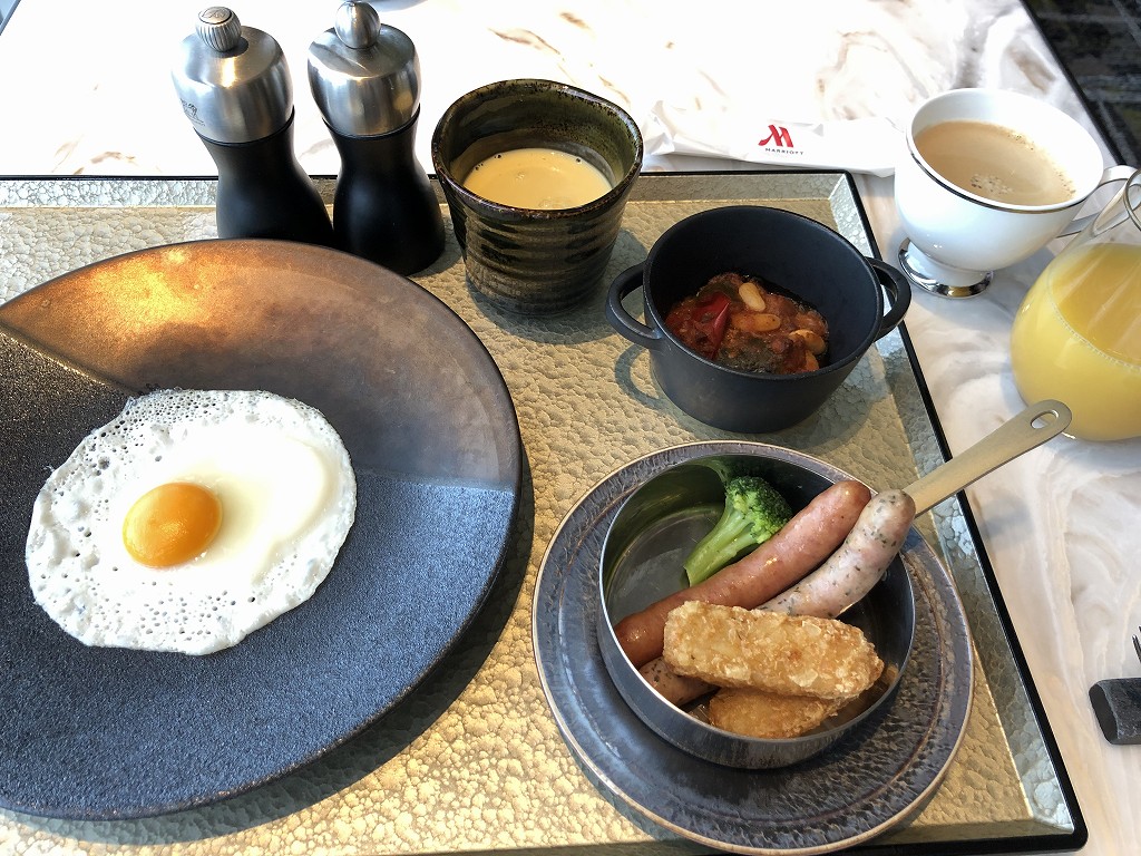 名古屋マリオットアソシアホテルのコンシェルジュラウンジの洋食のセットメニュー1