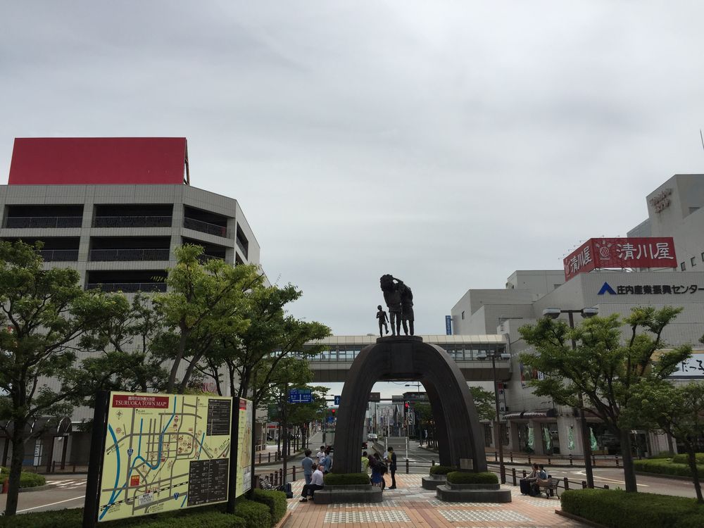 鶴岡駅駅前広場