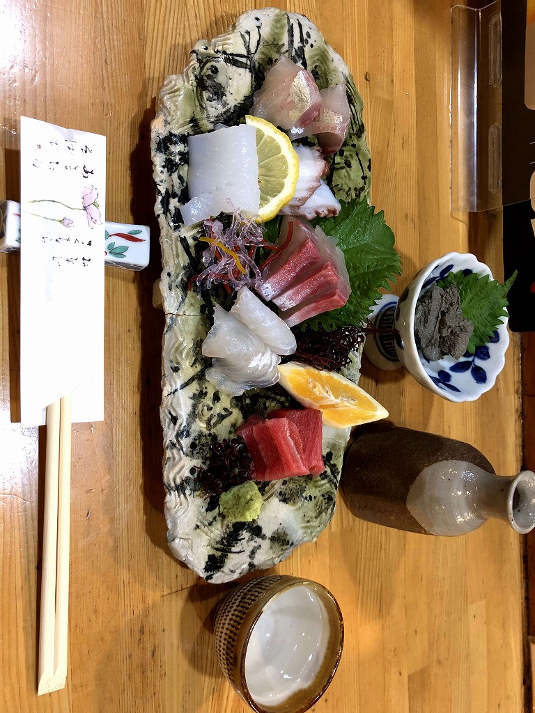 宇部の「味遊」の刺し身の盛り合わせ